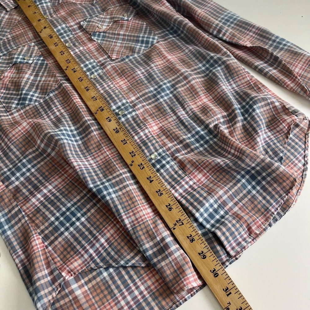 Levi's Men's Plaid Button-Down Shirt in Blue and Brown - Picture 8 of 8